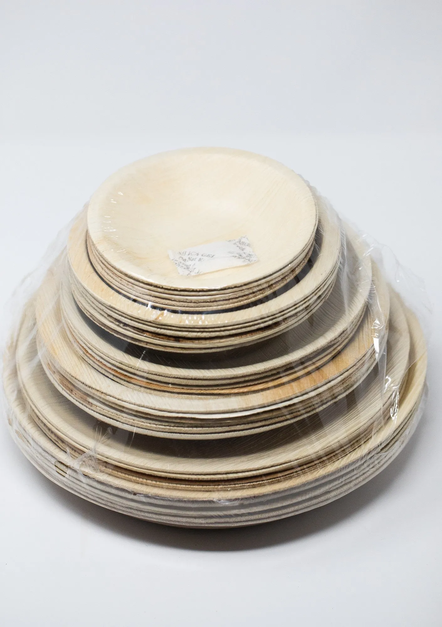 10-inch Round Palm Leaf Plate. 200 Count