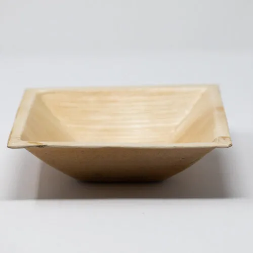 6.5 Pyramid Palm Leaf Bowl. 450 Count