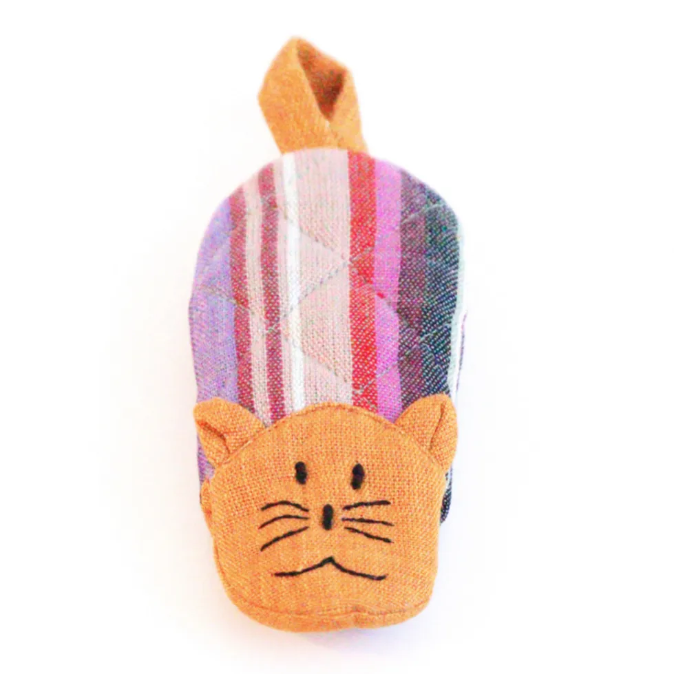 Cat Skillet Handle Holder by Upavim Crafts