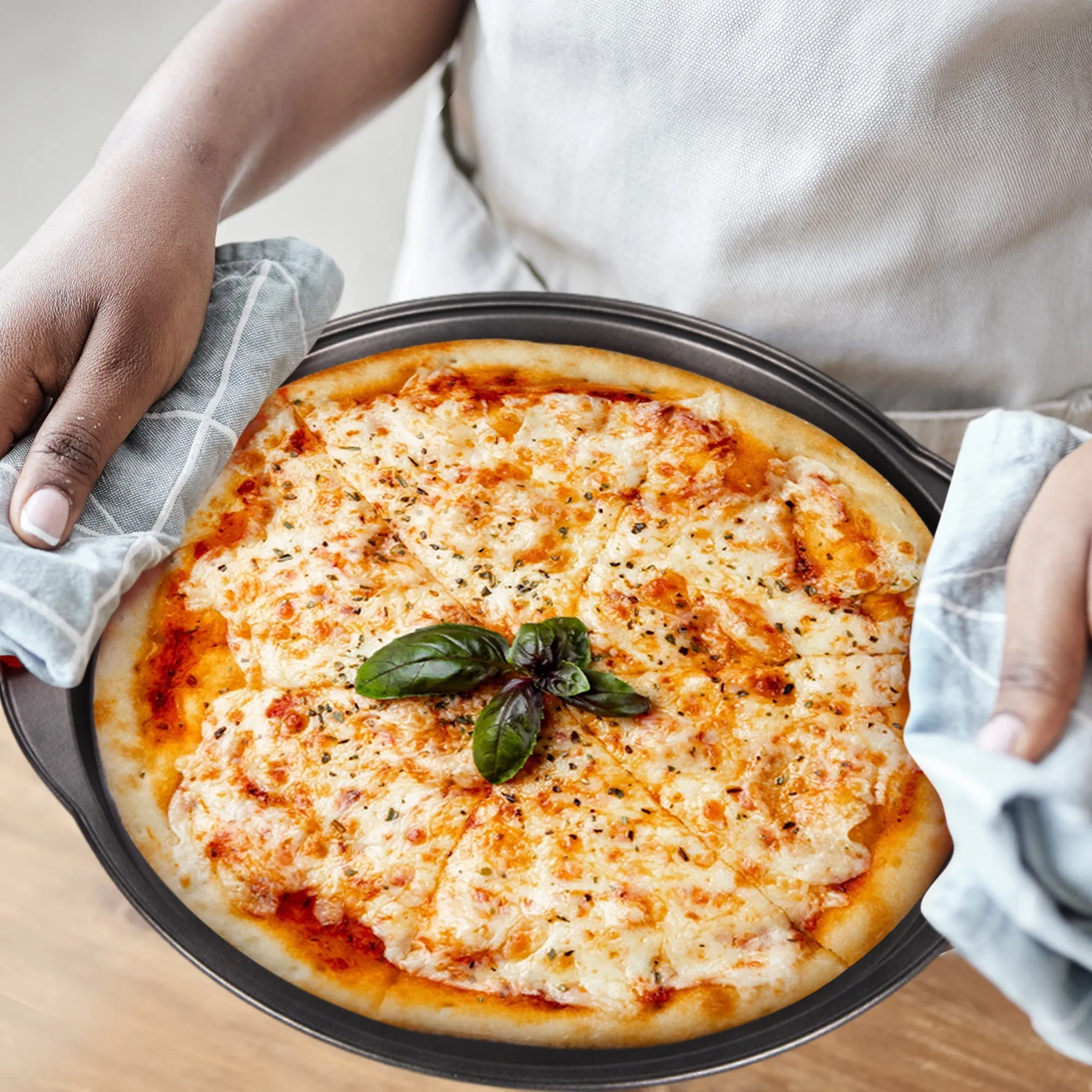 Cheer Collection 13-Inch Premium Nonstick Pizza Pan  Effortless Crisp Crust Perfection