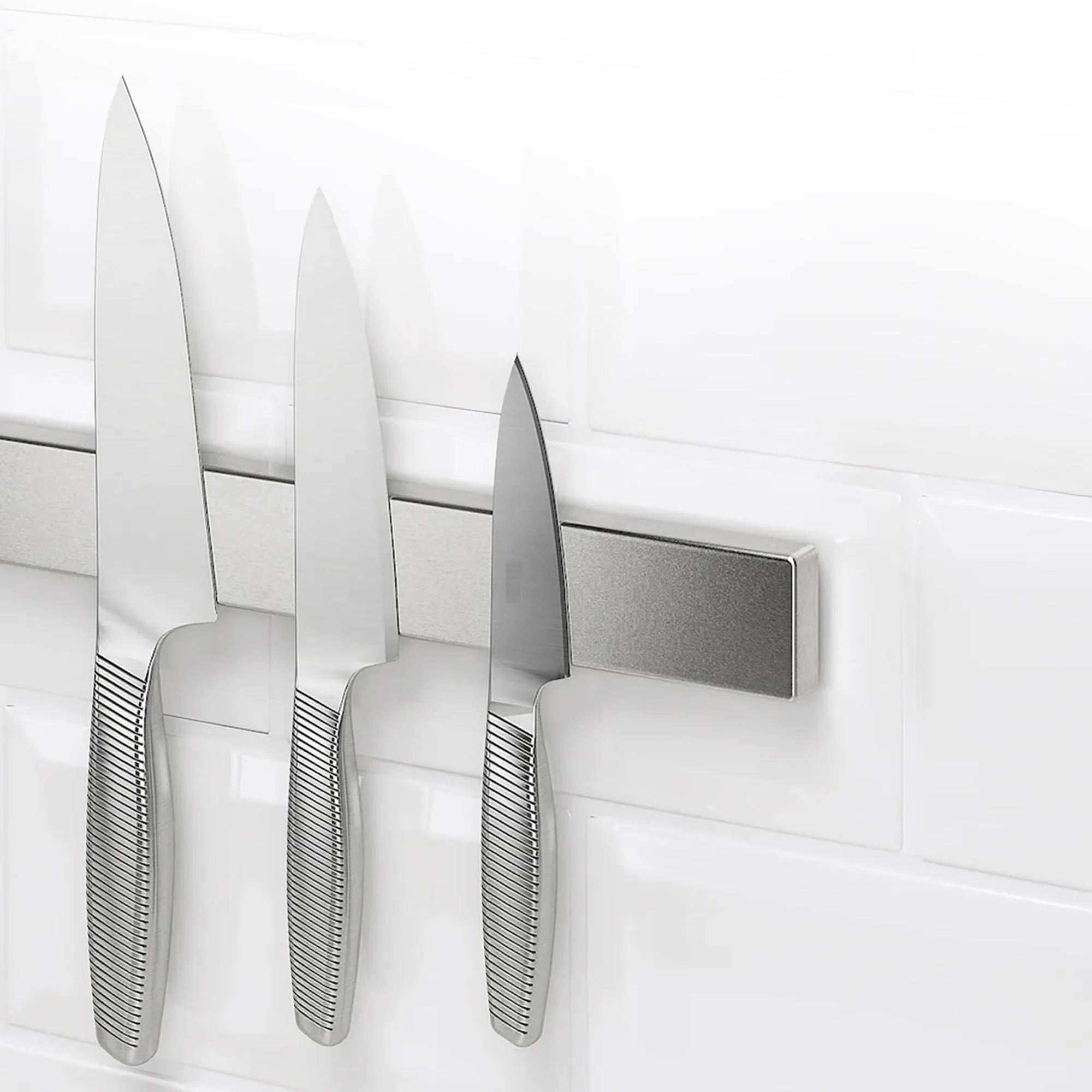 Cheer Collection 16 Stainless Steel Magnetic Knife Holder