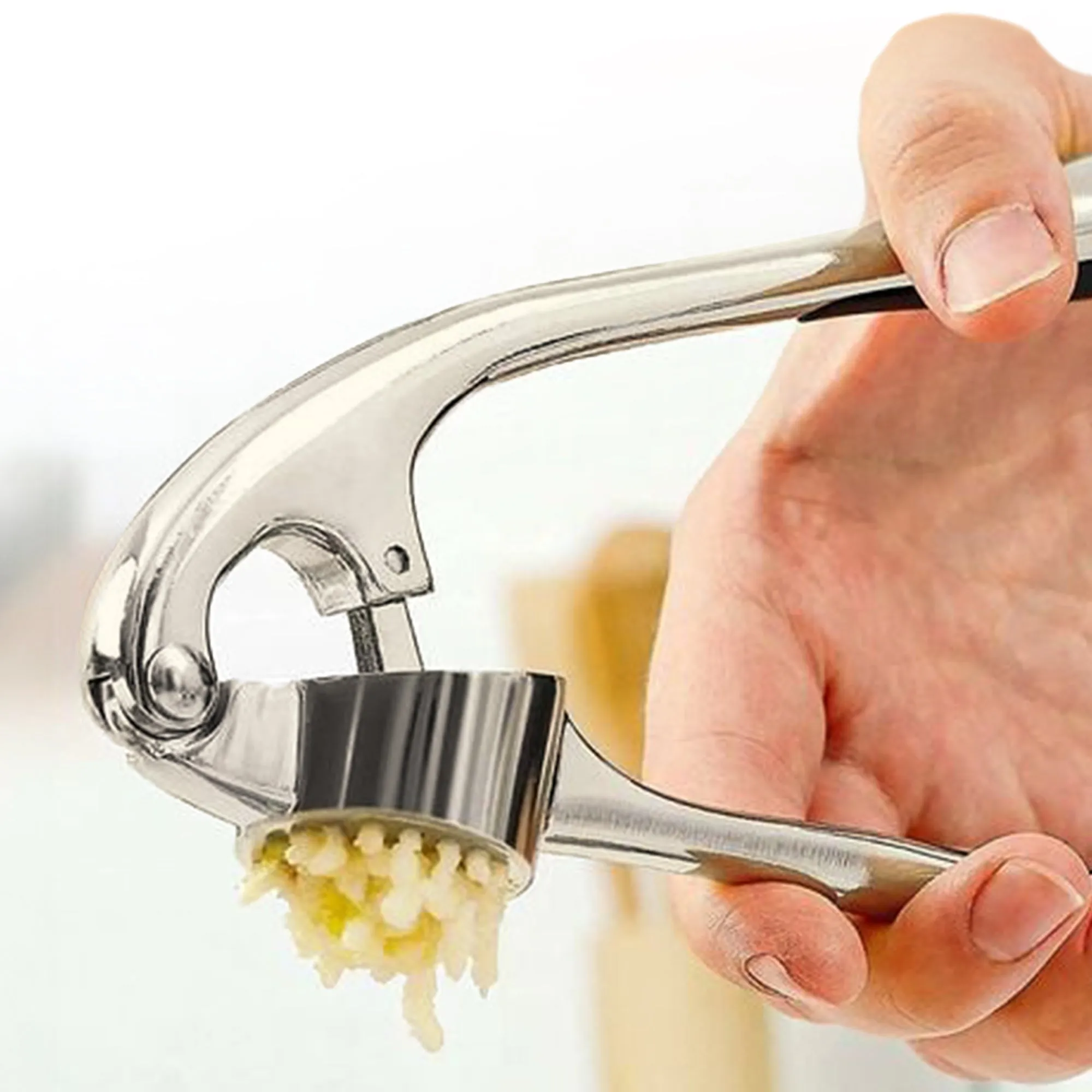 Cheer Collection Premium Garlic Crusher  Effortless Garlic Pressing and Mincing with Ergonomic Handle and Easy-Clean Design
