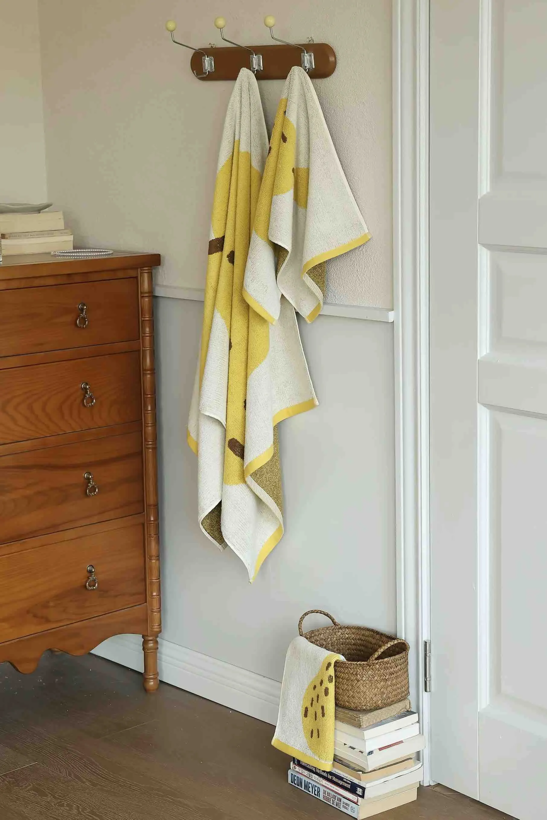 Cute Whimsical Pear Bath Towel - Ultra Soft. Absorbent. 100% Staple Cotton