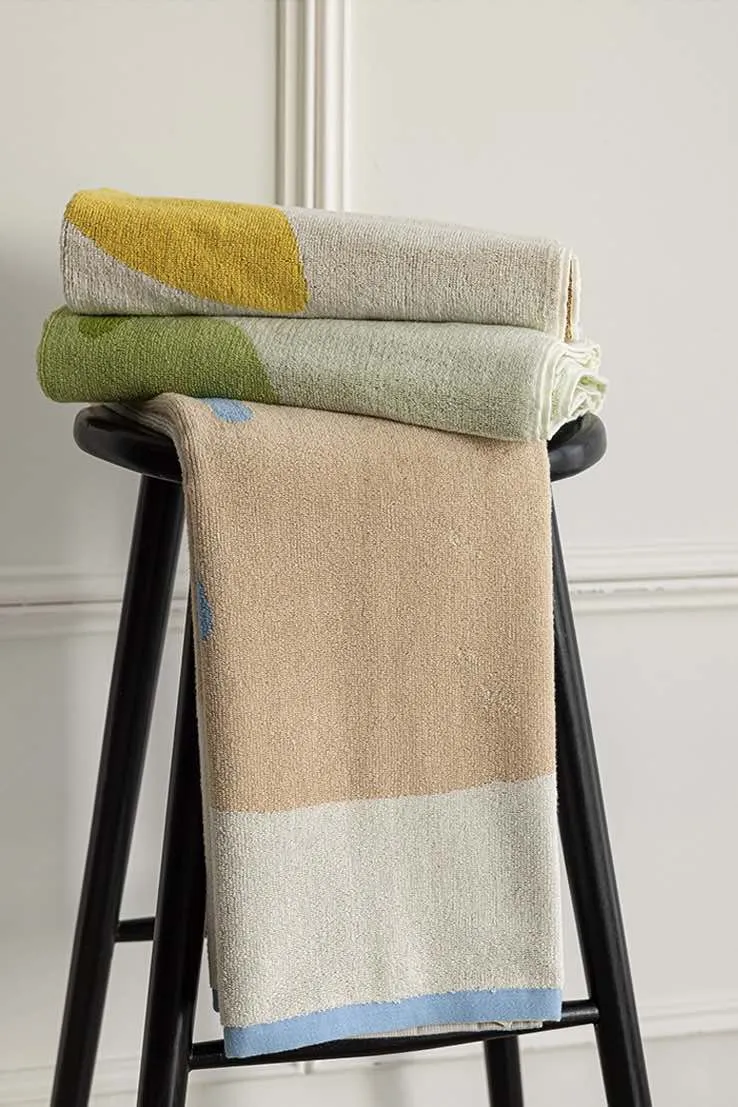 Cute Whimsical Pear Bath Towel - Ultra Soft. Absorbent. 100% Staple Cotton