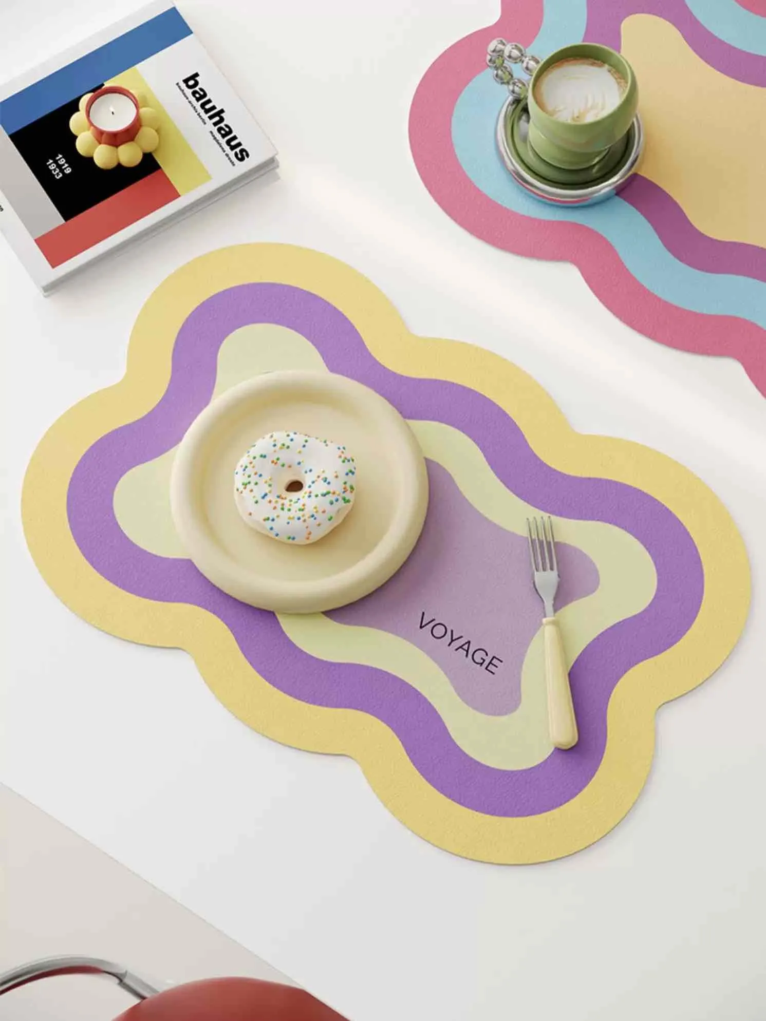 Dopamine Scalloped-edge Placemat Set Of 4 Pcs for Whimsical Table Setting