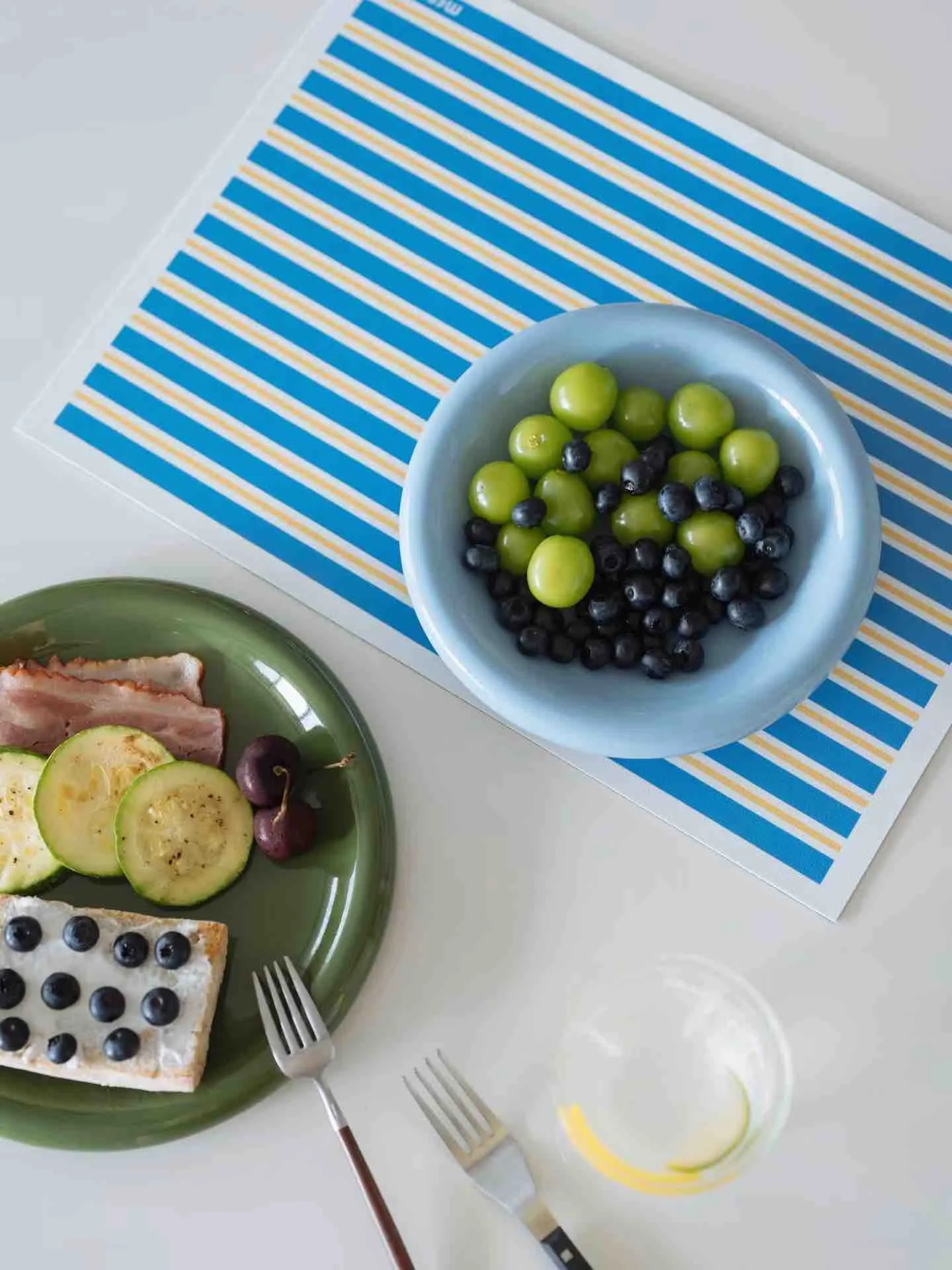 Dopamine Stripe Placemat Set Of 4 Pcs For Table Setting. Easy Cleaning