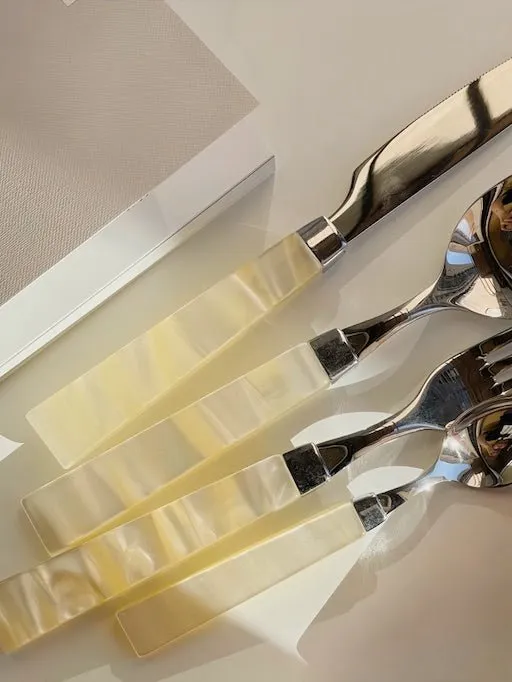 Pearl Flatware Set of 8 Pcs. Elegant Italian Giada Cutlery. Ivory Silverware