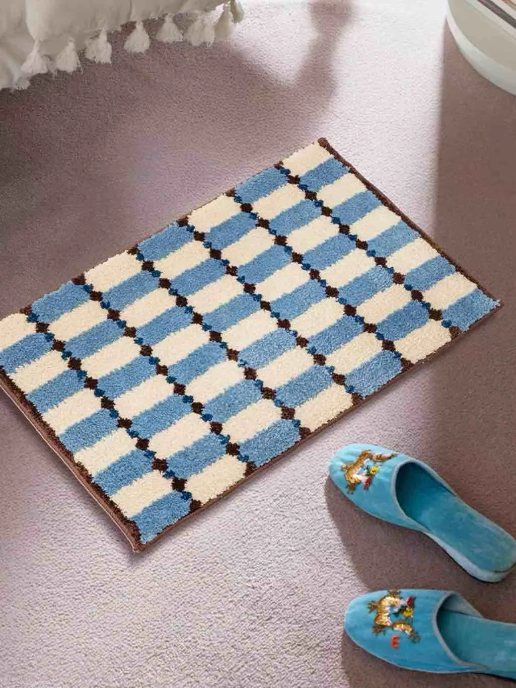 Retro Checker Bath Rug. Machine-washable. Ultra Soft & Absorbent