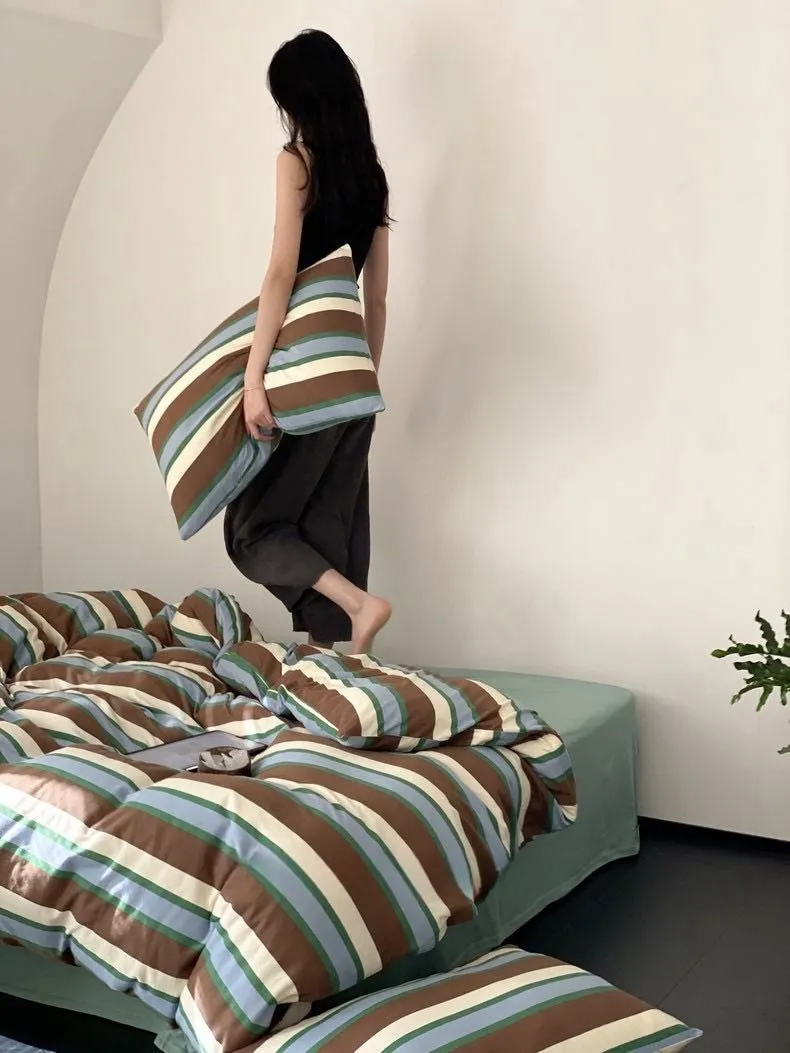 Retro Earthy Tone Stripe Duvet Cover Set with Pillowcases. 100% Cotton