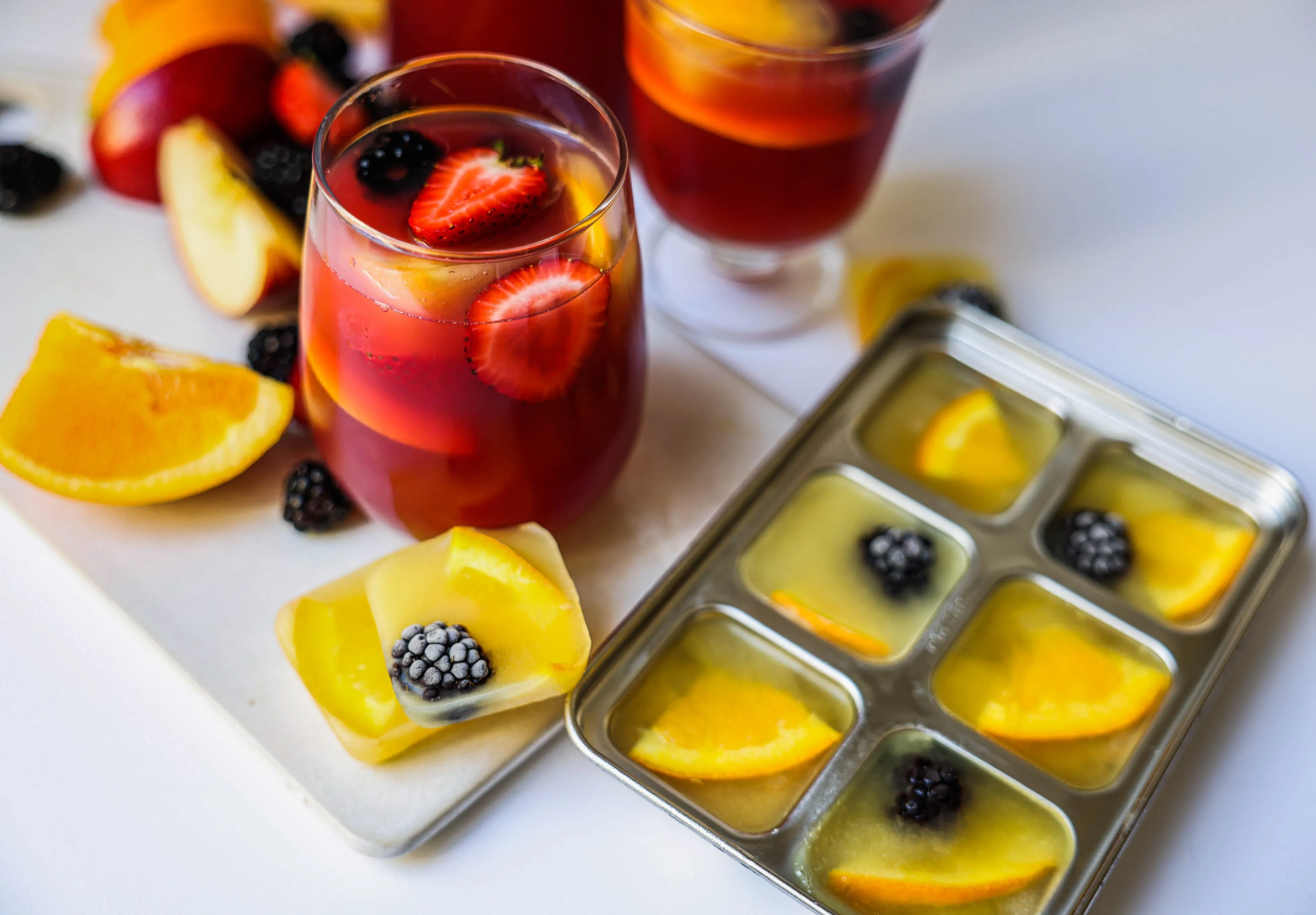 STAINLESS STEEL ICE CUBE TRAYS. 12 Large Cubes. 2 PACK by ecozoi
