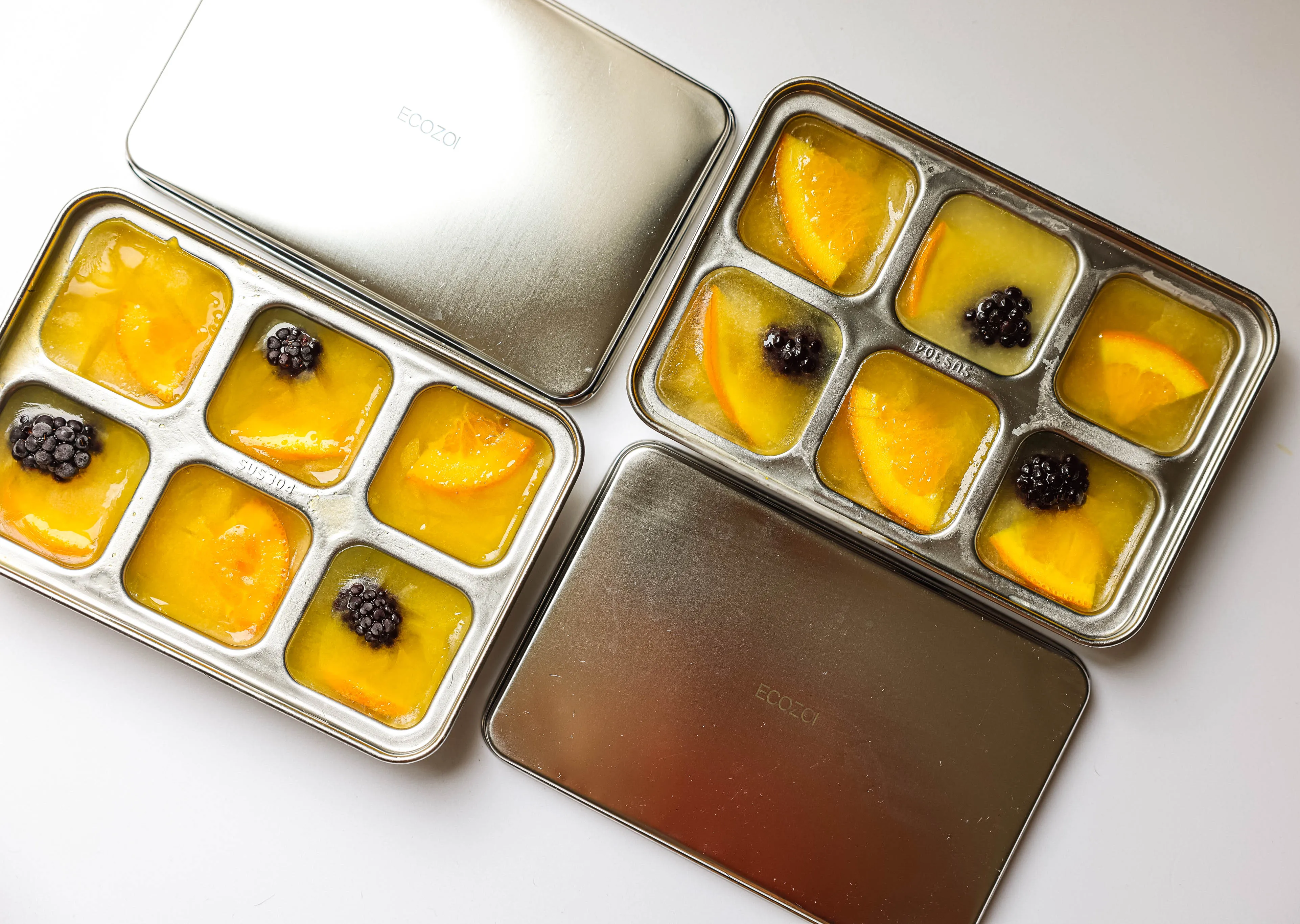 STAINLESS STEEL ICE CUBE TRAYS. 12 Large Cubes. 2 PACK by ecozoi