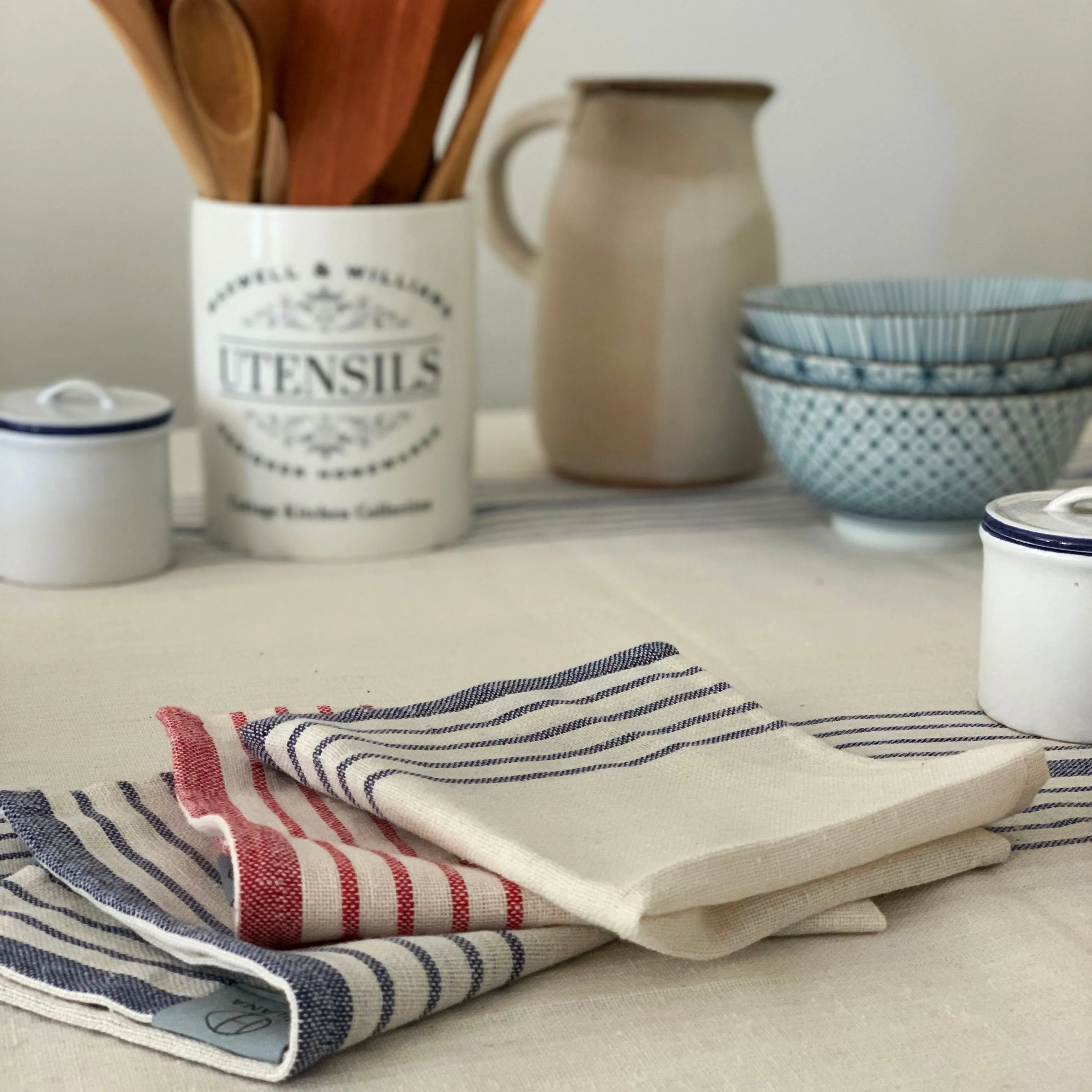 Sustainable Kayseri Tablecloth Set - Blue by Hilana Upcycled Cotton