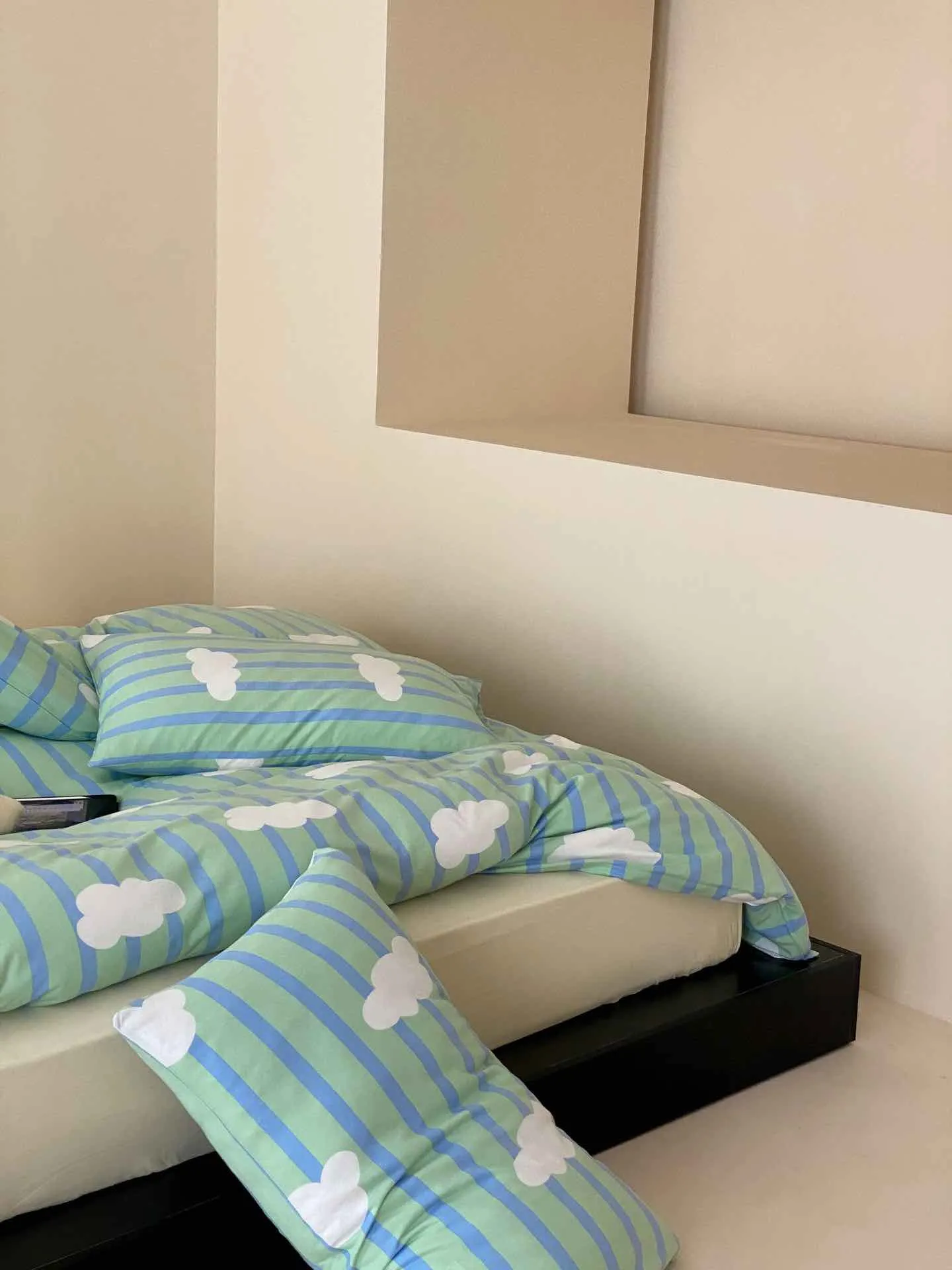 Whimsical Cute Cloud Stripe Duvet Cover Set With Pillowcases. 100% Cotton